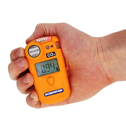 Détecteur monogaz GASMAN CO₂ dans la main