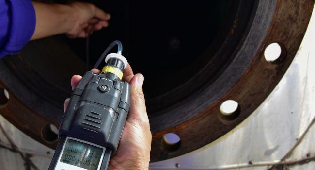 Comment choisir son détecteur de gaz et les accessoires pour le travail en espace confiné ?